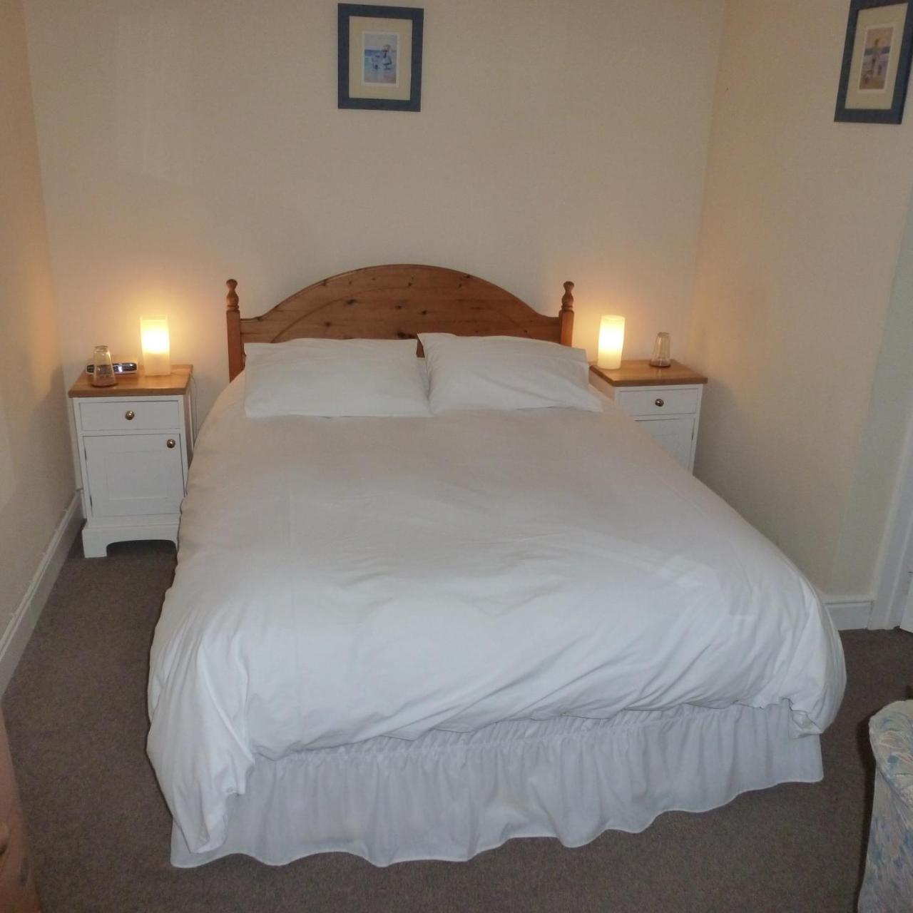 Bed and Breakfast The Garden House Grittleton Экстерьер фото